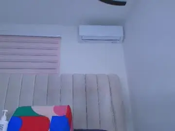 Chaturbate Free Porn Cam of tinkerbell_1