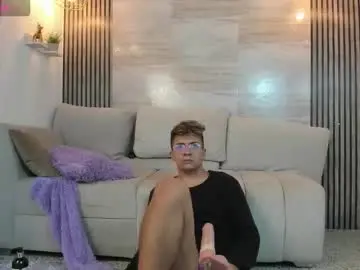 zythor_ from chaturbate