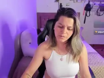 Chaturbate Adult Video Chat of guinivere_blake