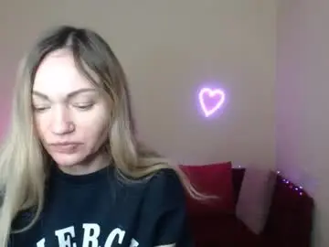 Chaturbate Live Sex Cam of mikkey_mouse8