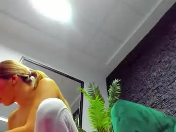 Chaturbate Live Sex Cam of mirisin