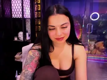 Chaturbate Free Porn Cam of alma_pearl