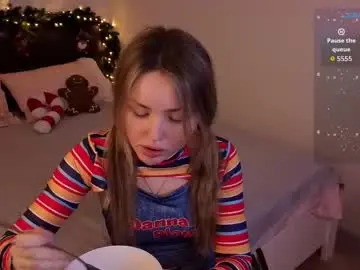 Chaturbate Live Sex Cam of lora_amber