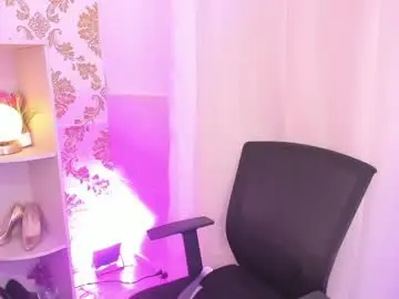 Chaturbate Watch Live Sex Cams of ema_lambert