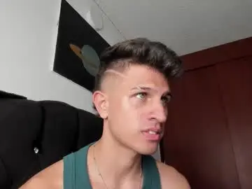 Chaturbate Free Live Porn of kevin_ahs1