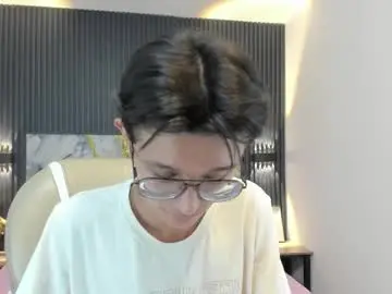 Chaturbate Adult Video Chat of santiago_russo18