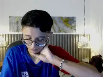 Chaturbate Best live sex cam show of santiago_russo18