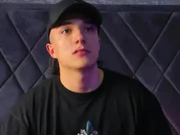 Chaturbate Watch Live Sex Cams of aslanfox_