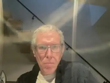 Chaturbate Live Sex Cam of choupipat1