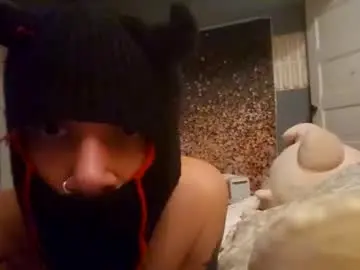 dankfuckcouple from chaturbate