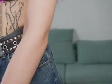 Chaturbate Live Sex Cam of suzannetoye