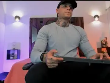 Chaturbate Private Sex Chat of mateo_dilucajs1