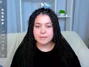 shoe_blis from chaturbate