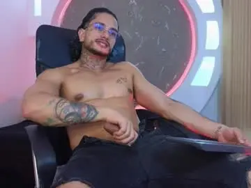 Chaturbate Best live sex cam show of alanrodgers2_0