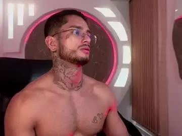 Chaturbate Live Sex Cam of alanrodgers2_0