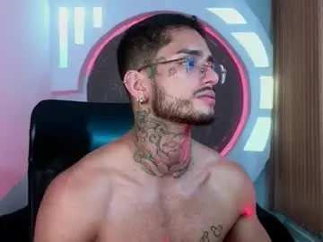 Chaturbate Adult Webcams of alanrodgers2_0