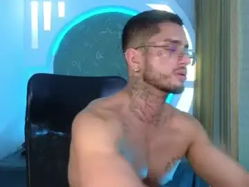 Chaturbate Nude Webcam of alanrodgers2_0