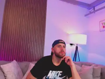 Chaturbate Nude Webcam of maximo_wolf1