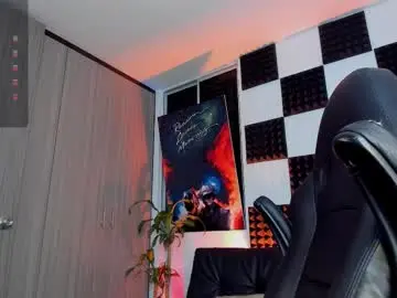 nikolahank1 from chaturbate