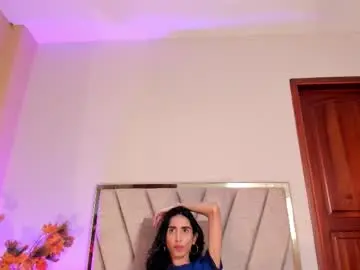 ninacavallli from chaturbate