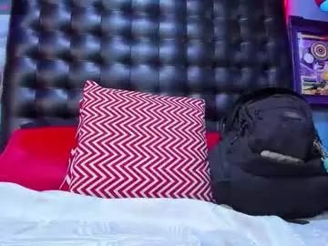 Chaturbate Watch Live Sex Cams of damian_bulls