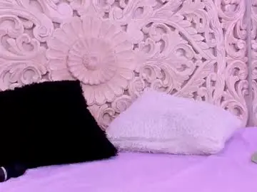 zoehilton from chaturbate