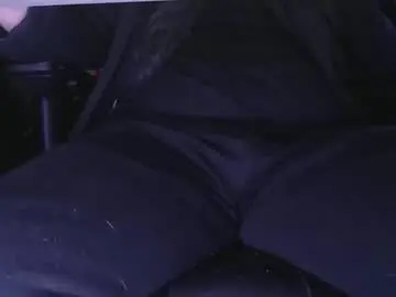 Chaturbate Sex Cam of chris42089