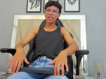 adams_bobby from chaturbate