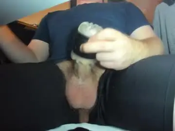 Chaturbate Live Sex Cam of bwcdreams