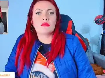 carolinhe_ from chaturbate