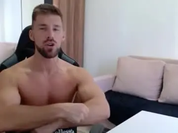 Chaturbate Live Sex Cam of darius_94