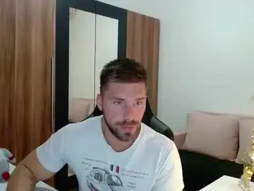 Chaturbate Watch Live Sex Cams of darius_94