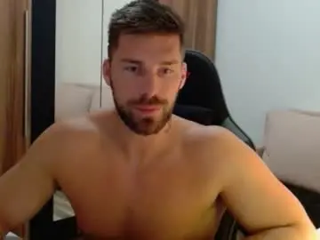 Chaturbate Sex Chat of darius_94