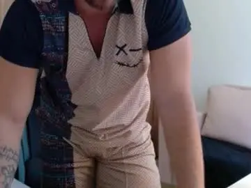 Chaturbate Sex Cam of darius_94