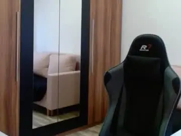 Chaturbate Adult Video Chat of darius_94