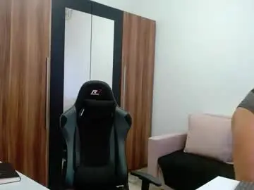 Chaturbate Watch Live Sex Cams of darius_94