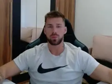 Chaturbate Live Sex Cam of darius_94