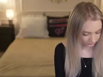 Chaturbate Sex Cam of kira0541