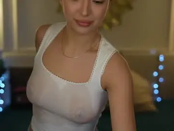 Chaturbate Live Sex Cam of kira0541