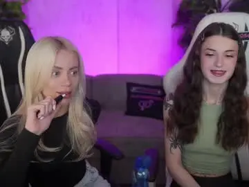 Chaturbate Live Sex of kira0541