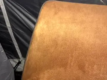 Chaturbate Free Porn Cam of queenbeeangel