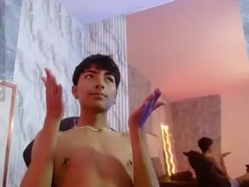 Chaturbate Live Sex Cam of osamu_tay