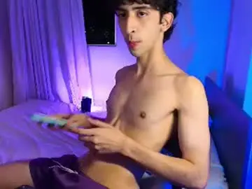 Chaturbate Live Sex Cam of vittorio_cerati