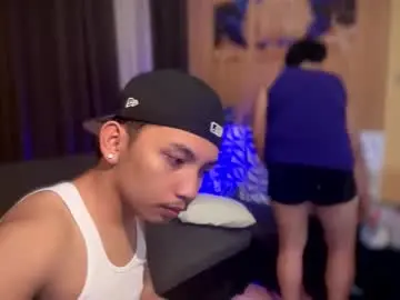 xcigbatecum from chaturbate