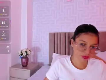 alondra_2526 from chaturbate