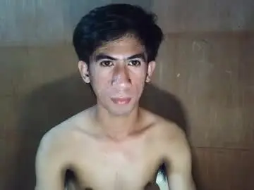 Chaturbate Sex Cam of hairyhugecock_22