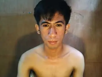 Chaturbate Watch Live Sex Cams of hairyhugecock_22