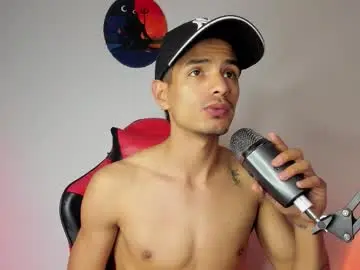 Chaturbate Sex Cam of diego_latino
