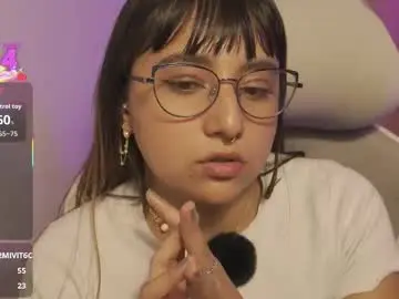 Chaturbate Best live sex cam show of emitaa17228