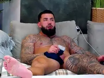 Chaturbate Live Sex Cam of masterkingofmuscle